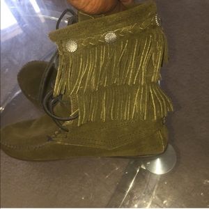 Lace up Minnetonka booties